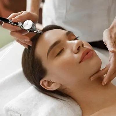 OxyGeneo Facial in Dubai & Abu Dhabi