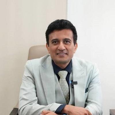 Dr. Vivek Mundada